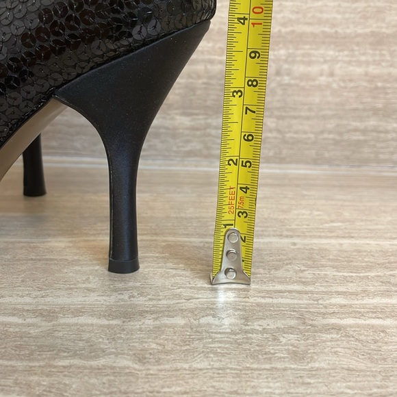 ENZO ANGIOLINI UEC Women’s Size 9.5 Black peep toe stiletto heel pumps sequins - Picture 11 of 12